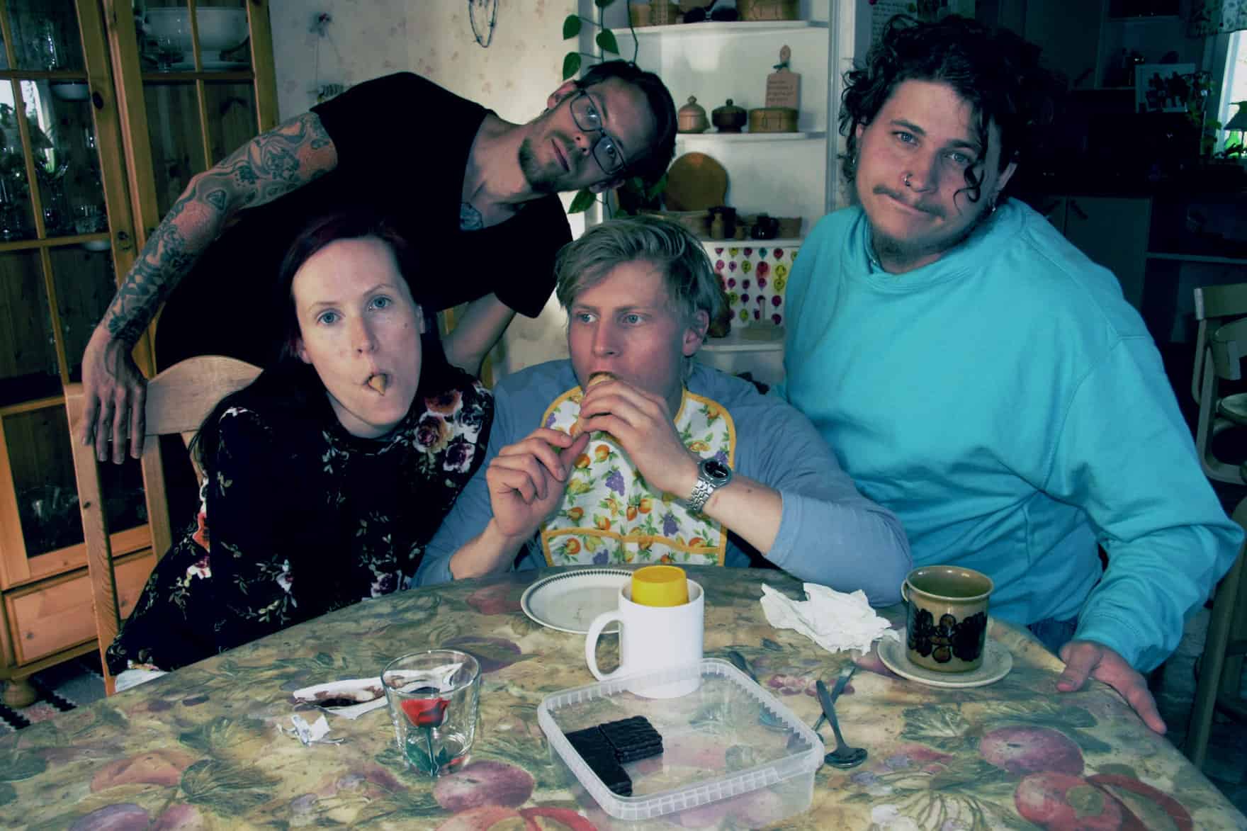 Carlos and siblings recreating the ice cream photo, incorrectly replacing their cousin, 2018.